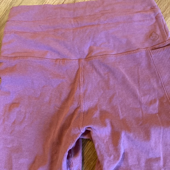 W's Task Studio 7/8 Rib Leggings - Picture 5 of 5